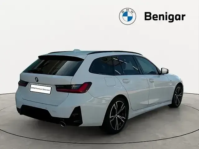 Usado BMW 318 Shadowline 150 CV (110 kW) 2023 Blanco Familiar
