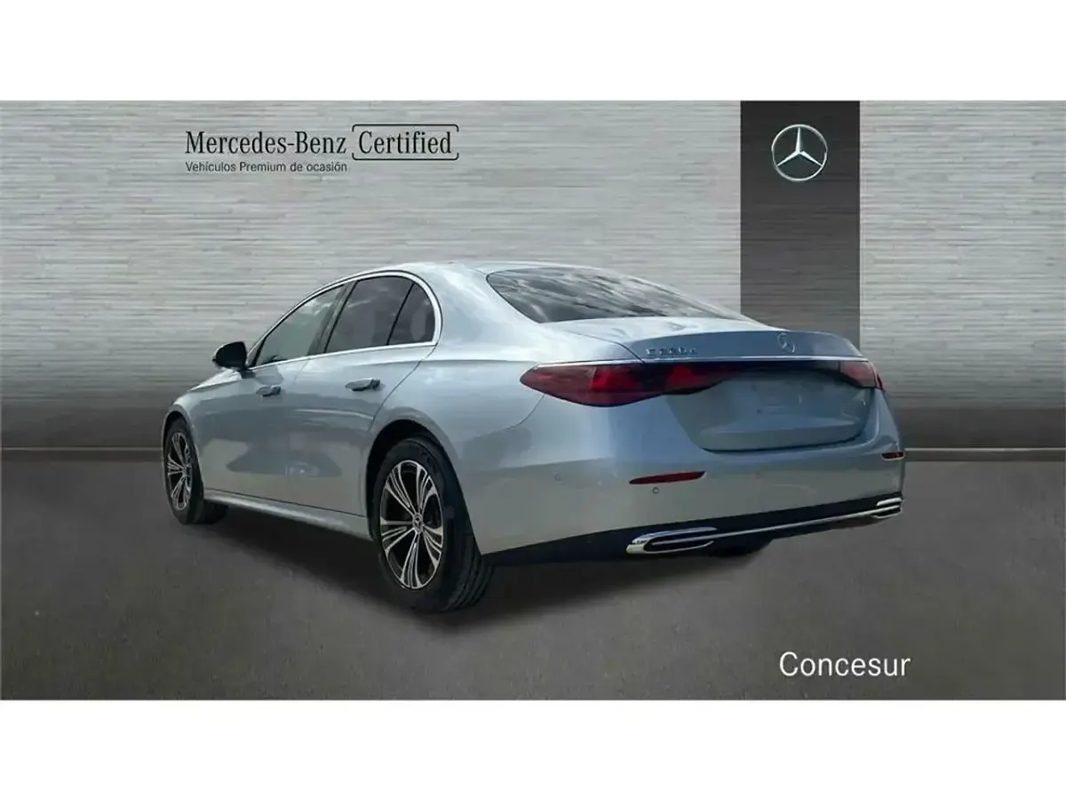Nuevo Mercedes E220 197 CV (144 kW) 2025 Gris Berlina