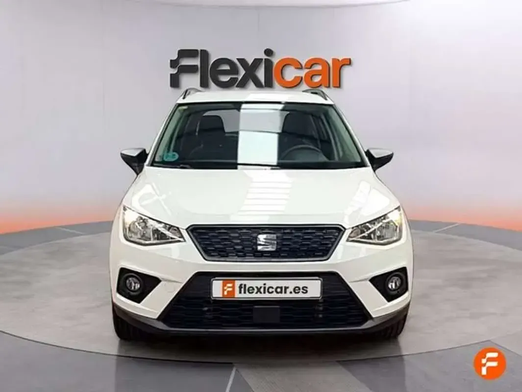Usado Seat Arona Reference 95 CV (69 kW) 2020 Blanco SUV
