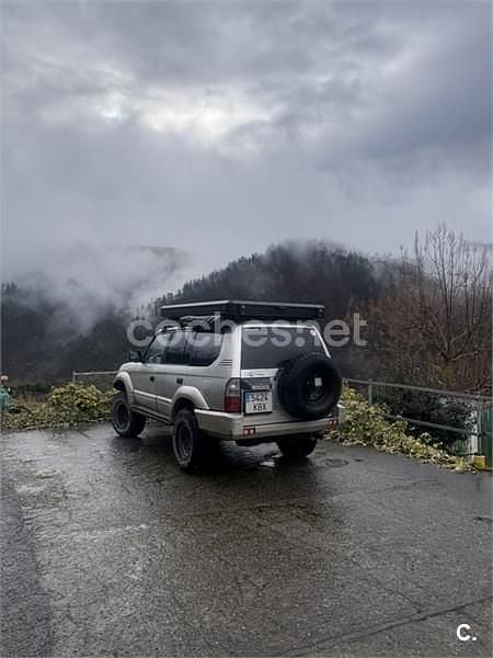 Gris / plata Usado 2000 Toyota Land Cruiser SUV | 15.000 € (Precio justo) - Imagen 1/4