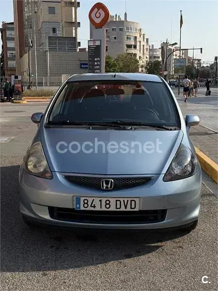 Usado Honda Jazz 78 CV (57 kW) 2006 Gris / plata Utilitario
