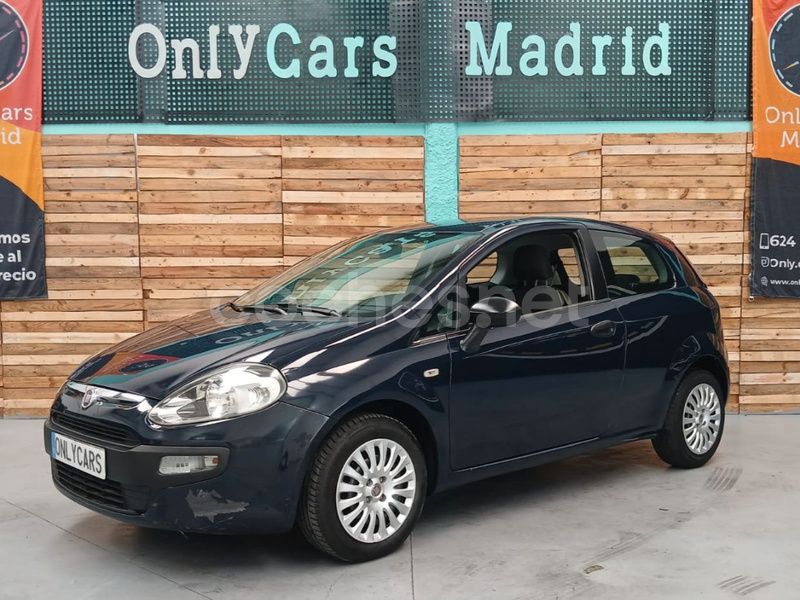 Azul Usado 2011 Fiat Punto Active Utilitario | 4490 € (Precio justo) - Imagen 1/4
