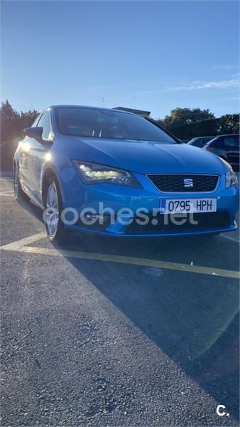 Usado Seat Leon SC Style 122 CV (89 kW) 2013 Azul Utilitario
