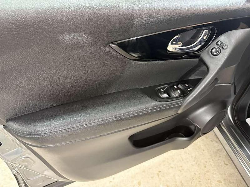 Usado Nissan Qashqai Acenta 116 CV (85 kW) 2020 Gris SUV