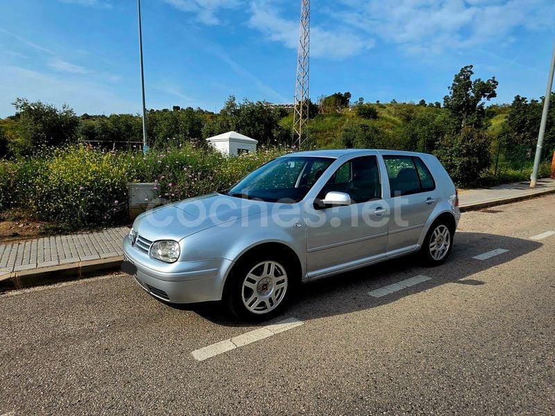 Gris / plata Usado 2002 VW Golf IV Berlina | 5390 € (Precio justo) - Imagen 1/4