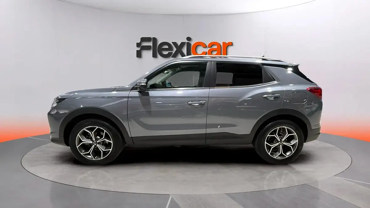 Usado SsangYong Korando 149 CV (109 kW) 2024 Gris SUV