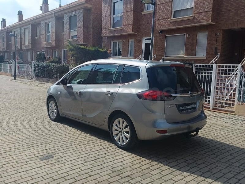 Usado Opel Zafira Tourer Excellence 130 CV (95 kW) 2012 Gris / plata Monovolumen