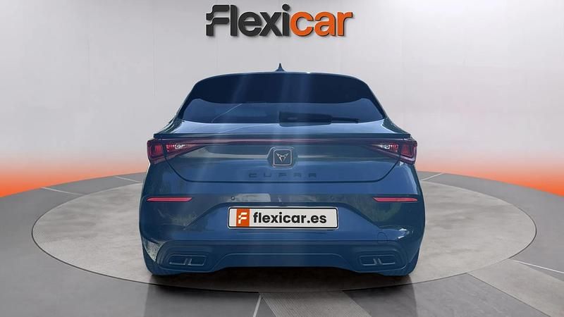 Używany Cupra Leon 150 KM (110 kW) 2023 Szary Sedan/Limuzyna