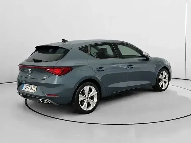 Usado Seat Leon FR 150 CV (110 kW) 2025 Azul Berlina