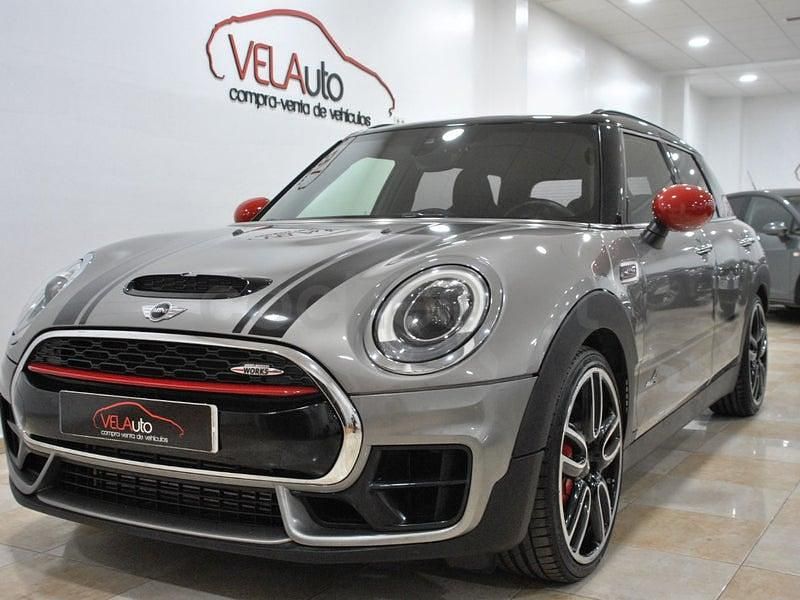 Usado Mini John Cooper Works Clubman 231 CV (169 kW) 2017 Gris / plata Familiar