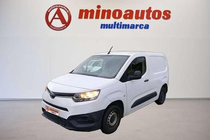 Usado Toyota Proace City City 101 CV (74 kW) 2021 Blanco Monovolumen