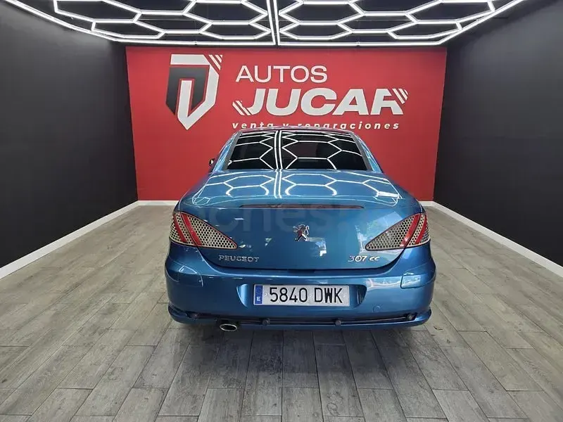 Usado Peugeot 307 CC 110 CV (80 kW) 2007 Azul Descapotable