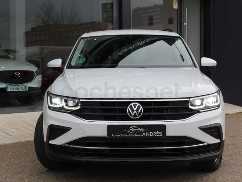 Usado VW Tiguan Life 150 CV (110 kW) 2021 Blanco SUV