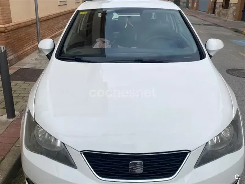 Usado Seat Ibiza SC I-Tech 70 CV (51 kW) 2013 Blanco Utilitario