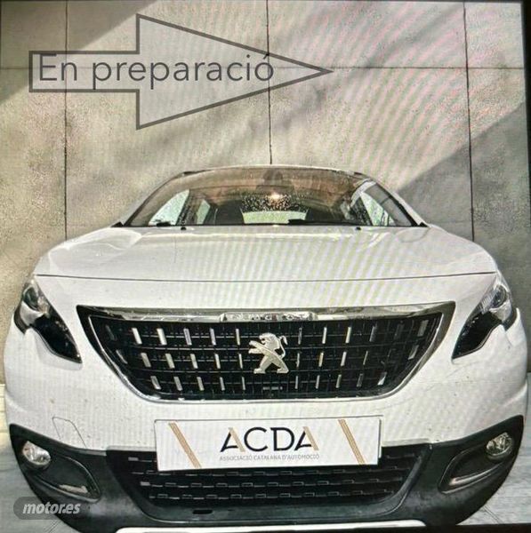 Usado Peugeot 2008 Allure 110 CV (80 kW) 2017 Blanco SUV