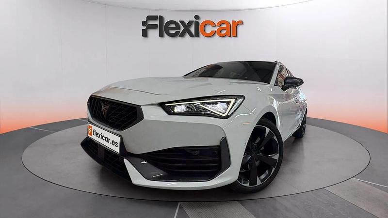 Usado Cupra Leon 150 CV (110 kW) 2023 Blanco Familiar