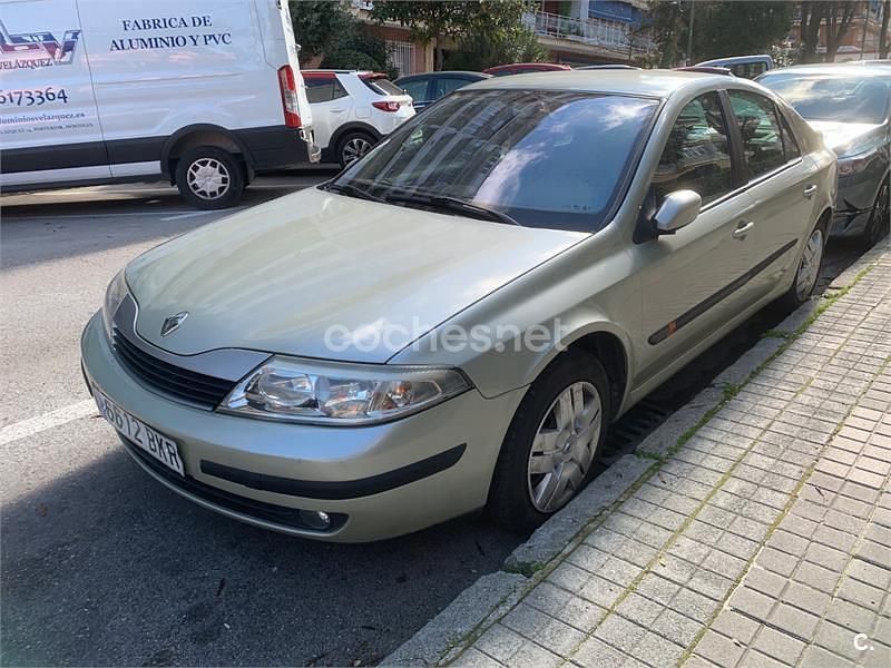 Usado Renault Laguna II Expression 123 CV (90 kW) 2001 Beige Berlina