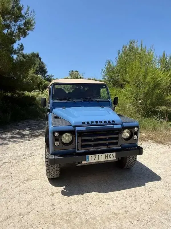 Usado Land Rover Defender SE 122 CV (89 kW) 2014 Azul Familiar