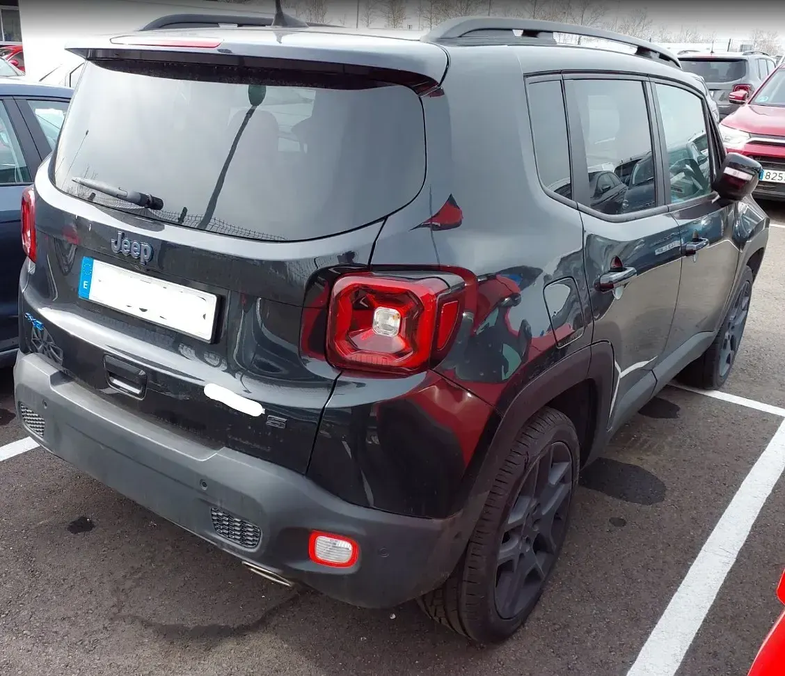 Usado Jeep Renegade 240 CV (176 kW) 2022 Negro SUV