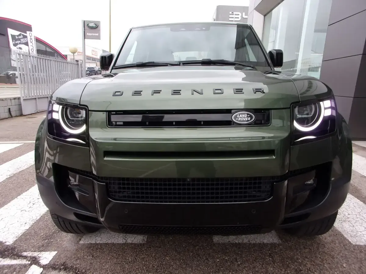 Nuevo Land Rover Defender S 250 CV (183 kW) 2026 Verde SUV