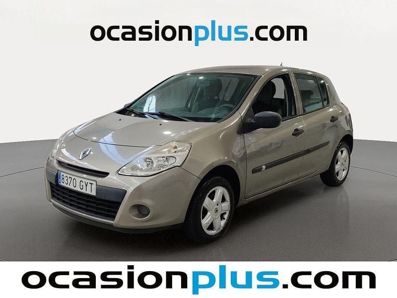 Beige Usado 2010 Renault Clio II Expression Utilitario | 5490 € (Precio justo) - Imagen 1/4