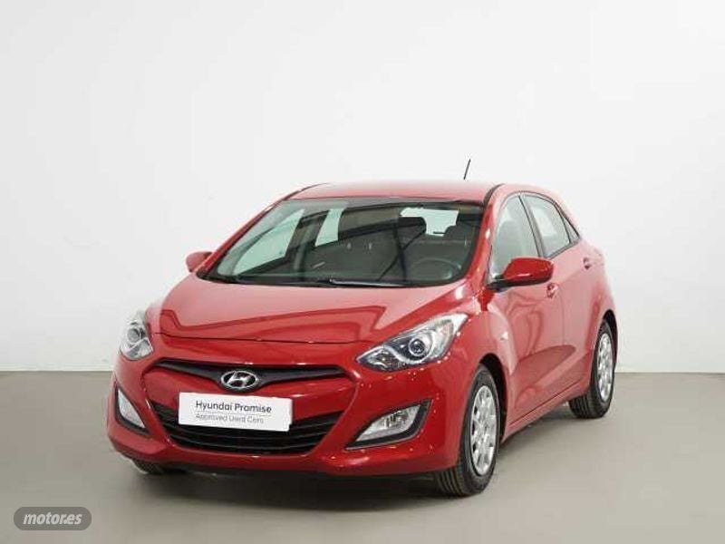 Rojo Usado 2014 Hyundai i30 Berlina | 10.490 € (Buen precio) - Imagen 1/4