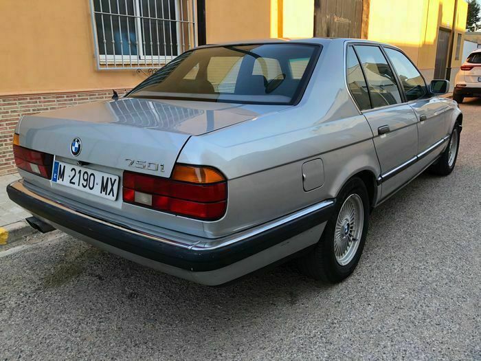 Usado BMW 750 300 CV (220 kW) 1991 Plateado Berlina