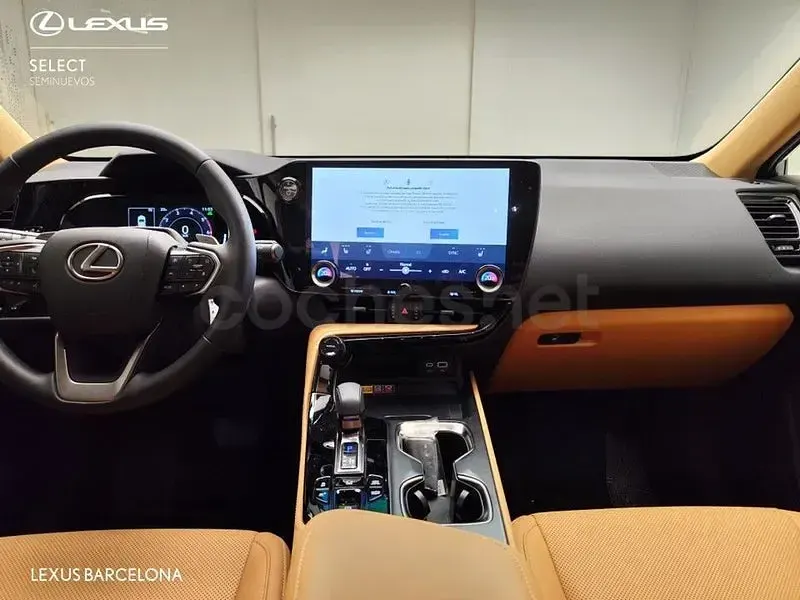 Usado Lexus NX450h+ 292 CV (214 kW) 2026 Gris / plata SUV