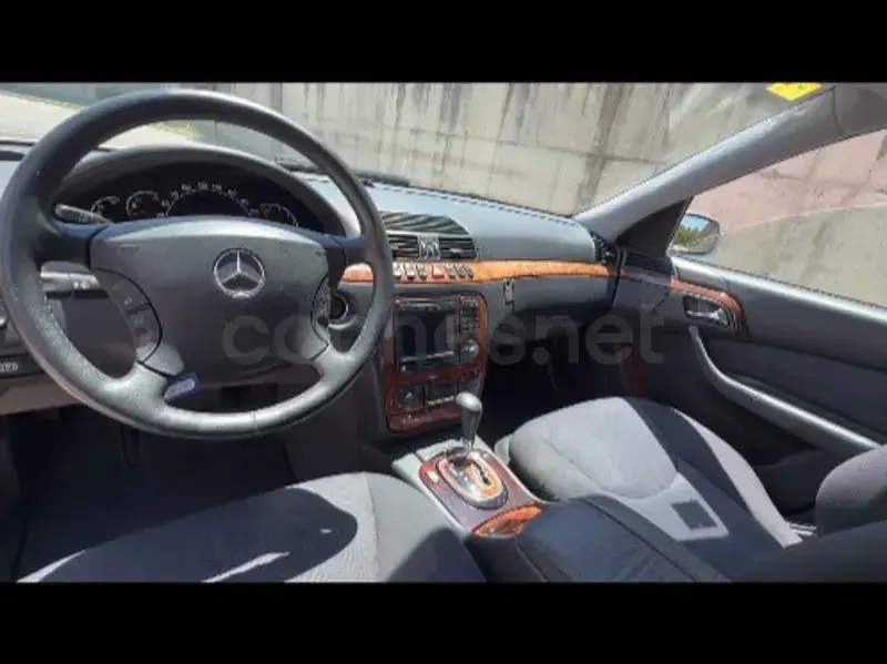 Usado Mercedes S320 197 CV (144 kW) 2002 Gris / plata Berlina