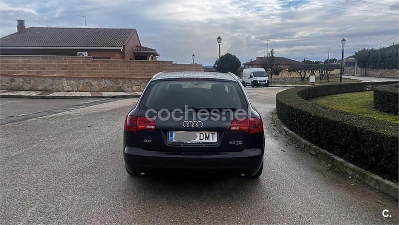 Usado Audi A6 225 CV (165 kW) 2005 Gris / plata Familiar