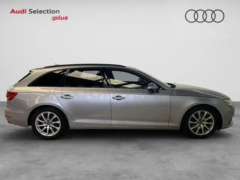 Usado Audi A4 Advanced 150 CV (110 kW) 2018 Gris / plata Familiar