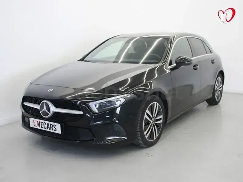 Usado Mercedes A200 150 CV (110 kW) 2022 Negro Berlina