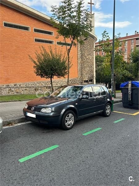 Usado VW Golf IV Advance 110 CV (80 kW) 2002 Gris / plata Berlina