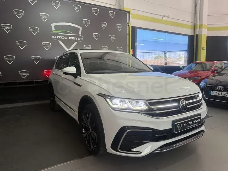 Usado VW Tiguan Allspace R-line 150 CV (110 kW) 2022 Blanco SUV
