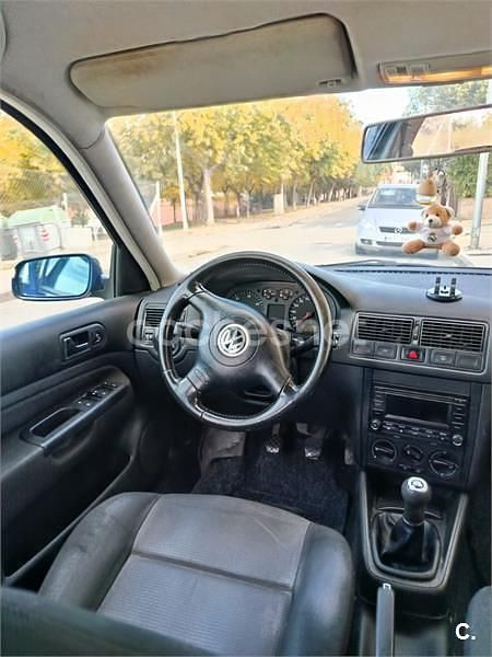 Azul Usado 2005 VW Golf Edition Berlina | 1700 € (Super precio) - Imagen 1/1