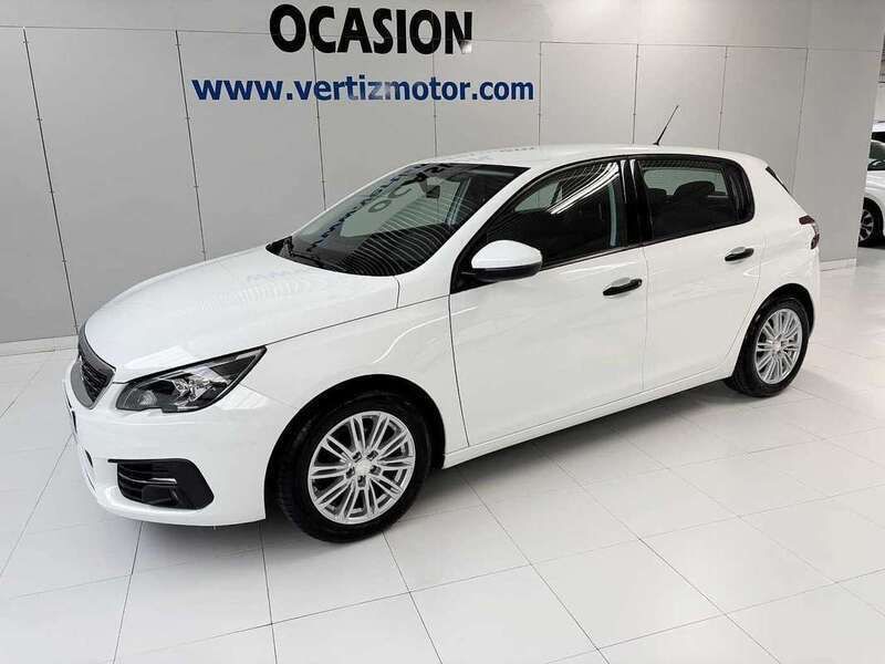 Blanco Usado 2020 Peugeot 308 Access Utilitario | 16.400 € (Caro) - Imagen 1/4