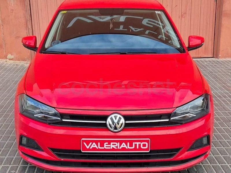 Usado VW Polo Advance 75 CV (55 kW) 2018 Rojo Utilitario