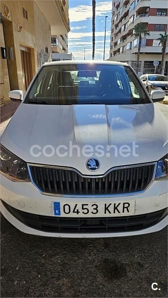 Usado Skoda Fabia Active 95 CV (69 kW) 2018 Blanco Berlina