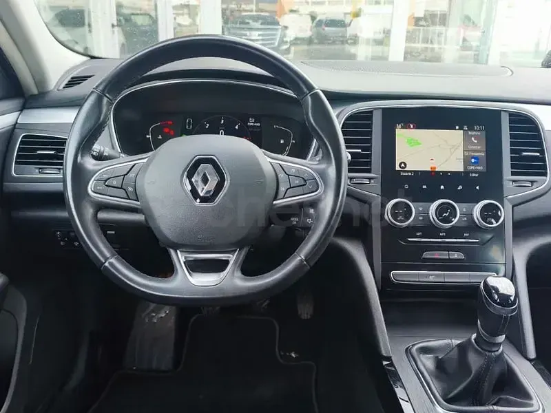 Usado Renault Talisman Business 120 CV (88 kW) 2020 Gris / plata Familiar