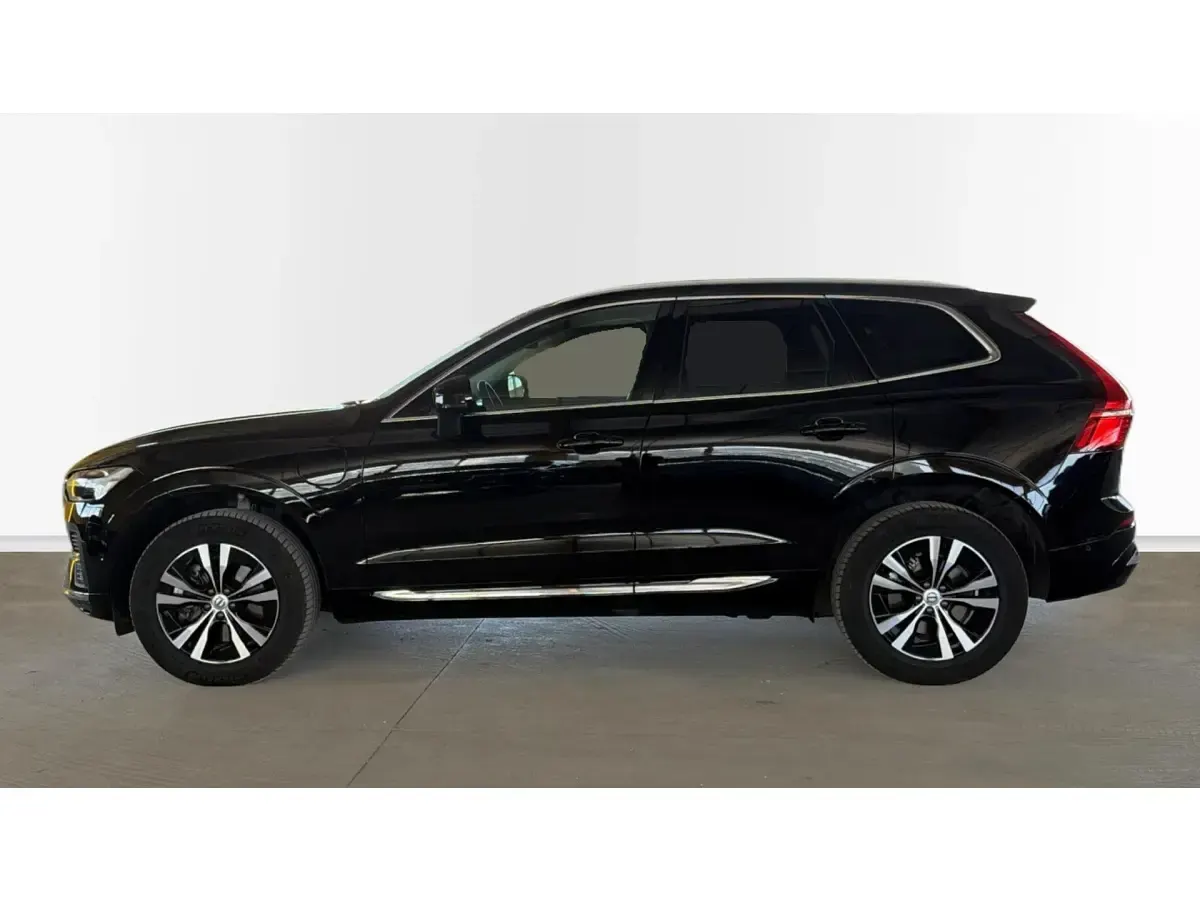 Usado Volvo XC60 Core 350 CV (257 kW) 2025 Negro SUV