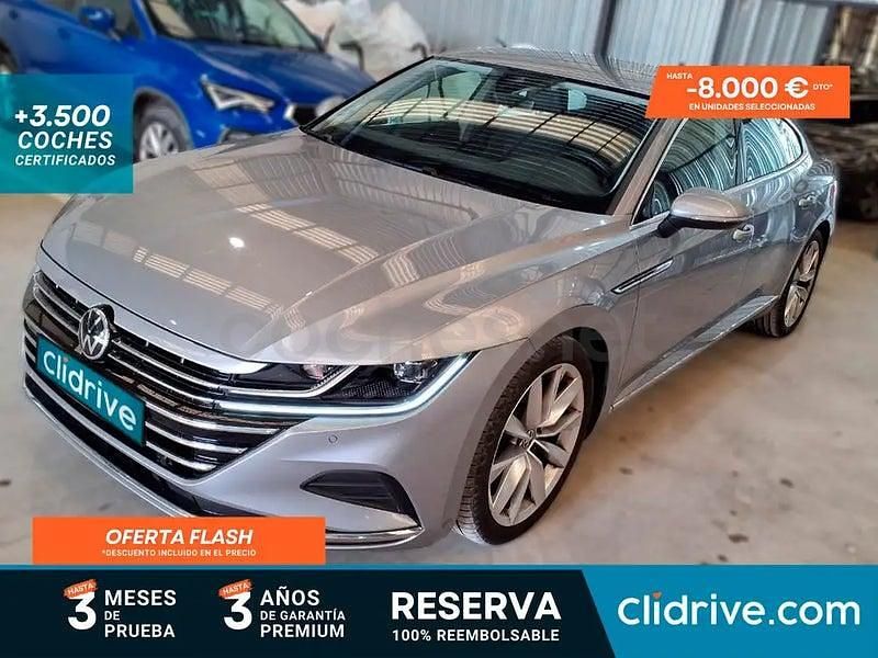 Usado VW Arteon Elegance 150 CV (110 kW) 2022 Gris / plata Berlina