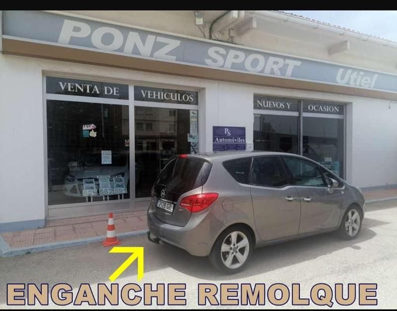 Usado Opel Meriva Cosmo 110 CV (80 kW) 2010 Beige Monovolumen