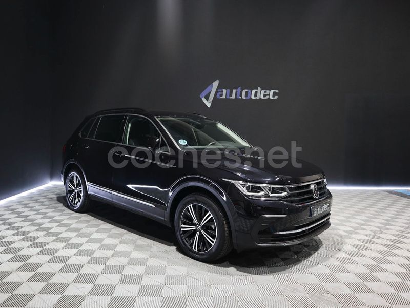 Negro Usado 2021 VW Tiguan Life SUV | 29.990 € (Buen precio) - Imagen 1/4
