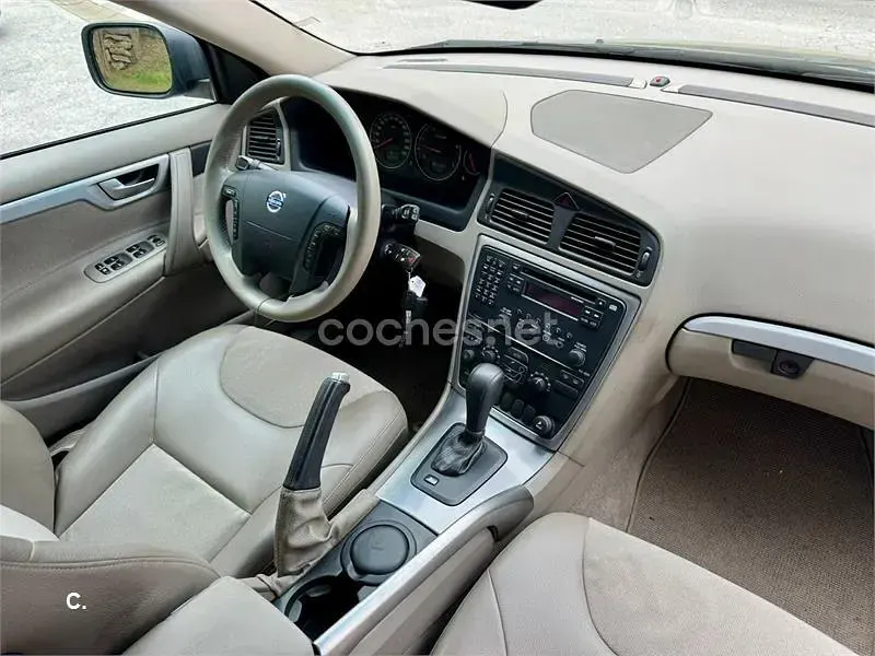 Usado Volvo XC70 163 CV (119 kW) 2004 Azul Familiar