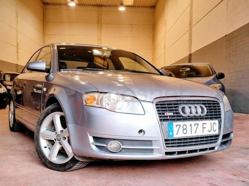 Usado Audi A4 Exclusive 140 CV (102 kW) 2007 Gris / plata Berlina