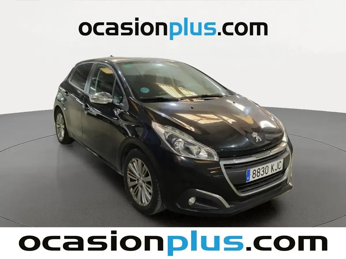 Usado Peugeot 208 Style 82 CV (60 kW) 2018 Negro Utilitario