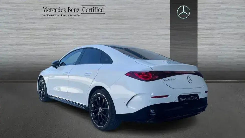 Usado Mercedes CLA 250+ 200 kW (272 CV) 2026 Blanco Berlina
