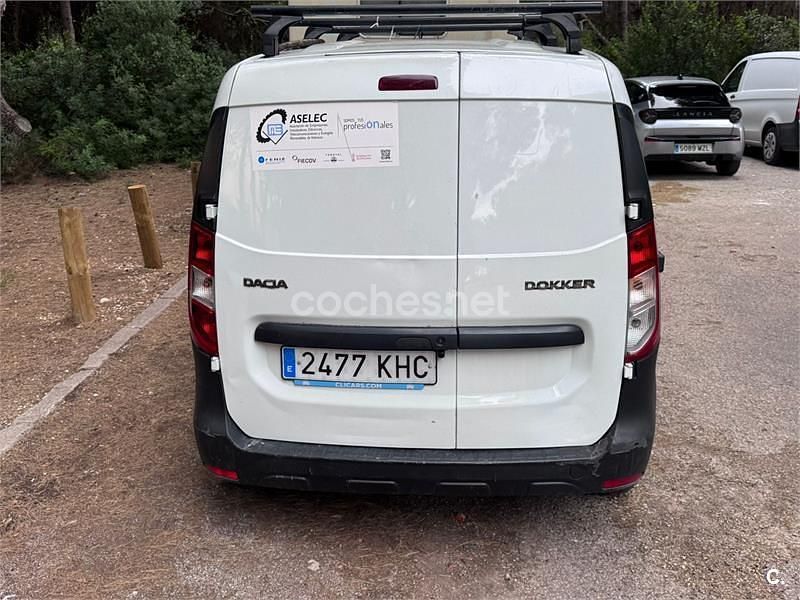 Usado Dacia Dokker Ambiance 98 CV (72 kW) 2019 Blanco Monovolumen