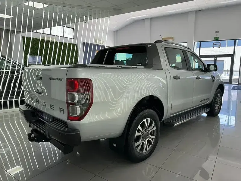 Usado Ford Ranger Wildtrack 200 CV (147 kW) 2019 Gris / plata Pickup/Camioneta
