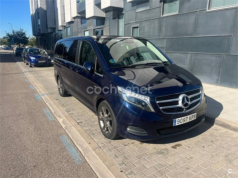 Usado Mercedes V250 Avantgarde 190 CV (139 kW) 2018 Azul Monovolumen